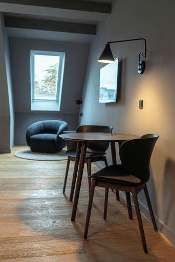 Room 3, Conlon House Central, München