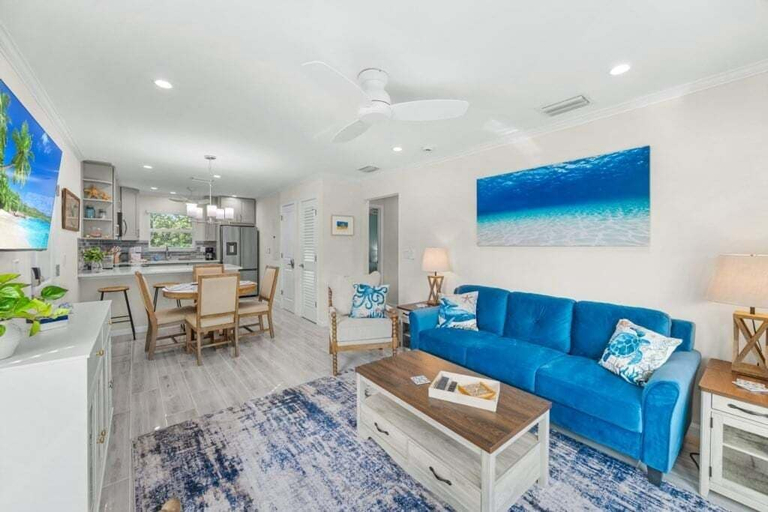 Living area 4, Seashells Unit 33 2 Bedroom Condo, Lee