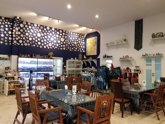 Food & Drinks 4, Px122 Dbest Hotel, Muang Nan