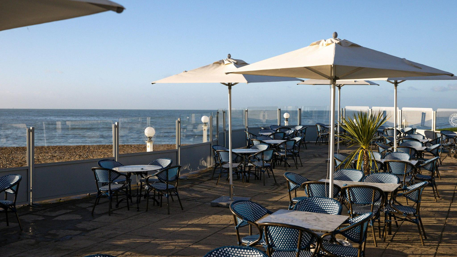 Food & Drinks 4, The Relais Cooden Beach, East Sussex