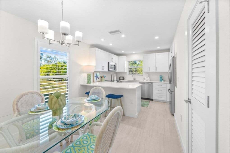 Private kitchen 5, Seashells Unit 23 2 Bedroom Condo, Lee