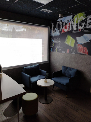 Public Area, ibis budget Saint-Pourçain-sur-Sioule, Allier