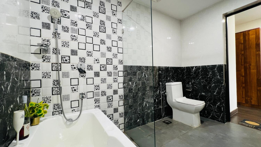 Bathroom 4, BluO Amani Vagator - Boutique Hotel Goa, North Goa