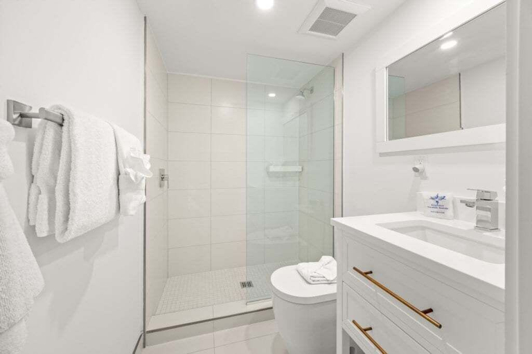 Bathroom 3, Sandy Bend 2 2 Bedroom Condo, Lee