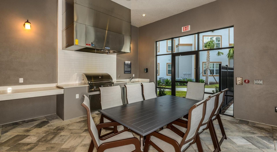 BBQ/picnic area, Landing Apartments near South Apopka, FL, Orange