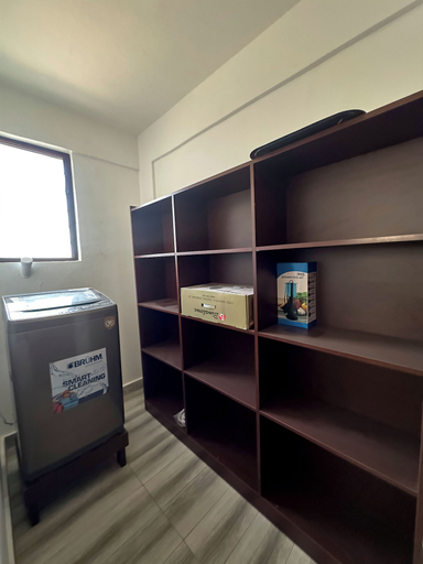 Interior 2, LuxeHomes, Tema