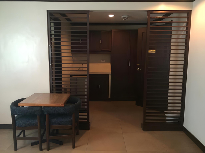 Interior view 2, The Lyric Apartelle, San Juan