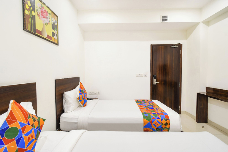 Room 4, Fabhotel Welkin, Hyderabad