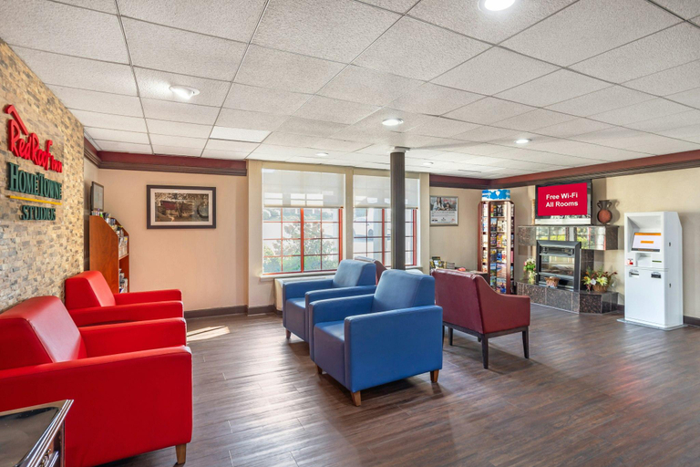 Public Area 2, HomeTowne Studios by Red Roof Lancaster, Lancaster