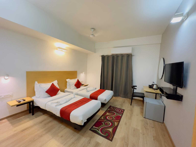 Others 4, Hotel Aarkay Palace, Gautam Buddha Nagar