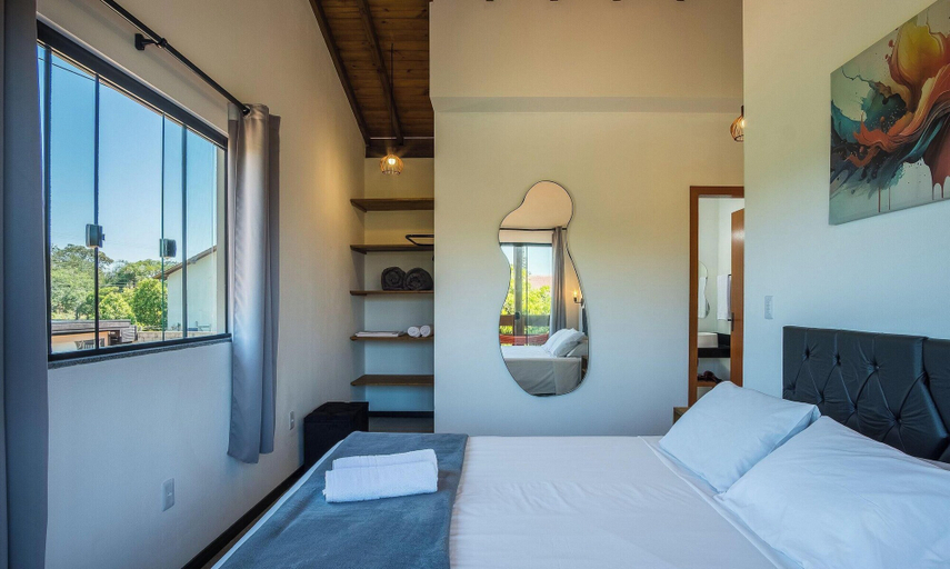 Room 2, House w/ Suite and BBQ Grill in Imbituba Psl0002, Imbituba