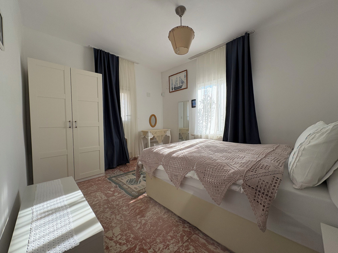 Bedroom 4, Lipsos Hotel Ata's Place, Karaburun