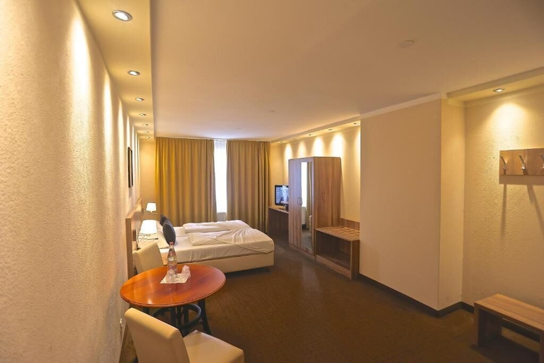 Bedroom 2, Carea Harz Hotel Allrode, Harz