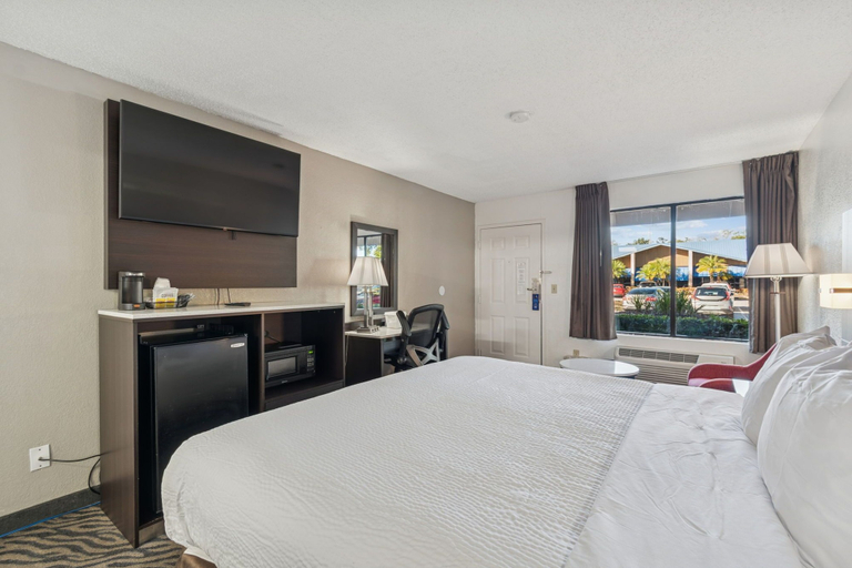 Bedroom 3, Ramada by Wyndham Temple Terrace/Tampa North, Hillsborough
