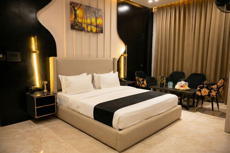 Bedroom 3, Aquila Grand Suites, Gautam Buddha Nagar