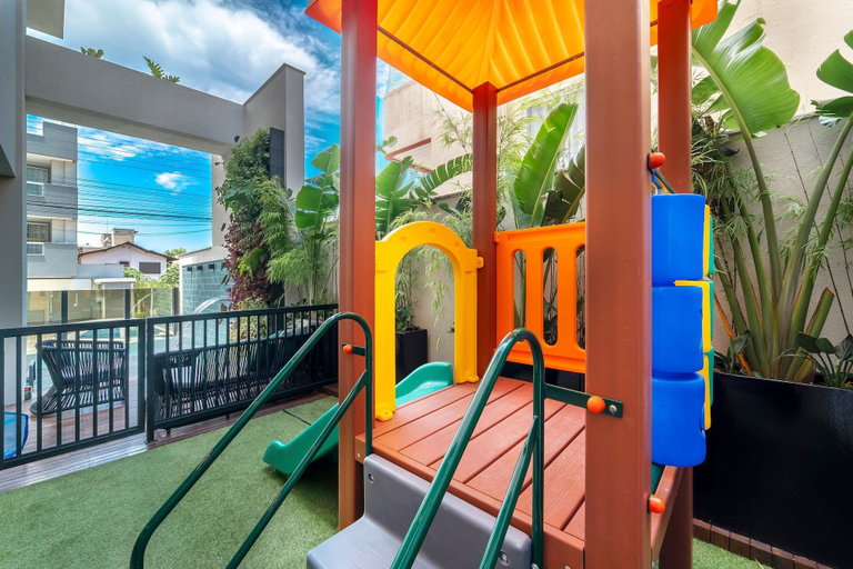Children's area, Sunset, Bombinhas