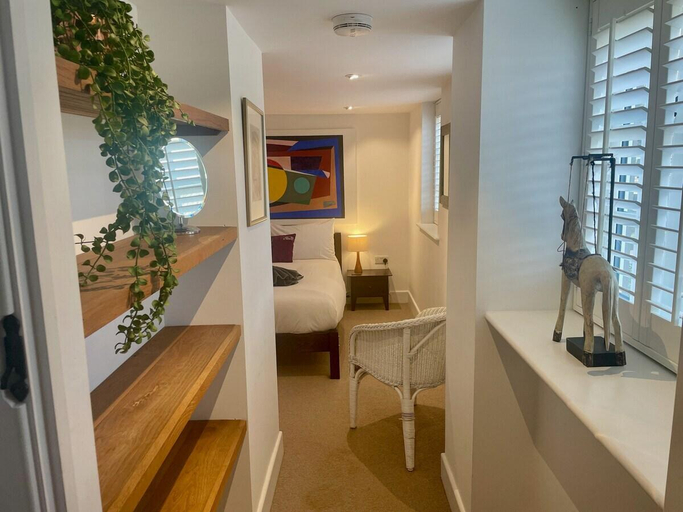 Bedroom 3, Chichester Cottage @ Graingers, West Sussex