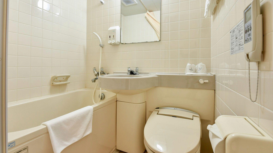 Bathroom, Nago Business Hotel, Nago