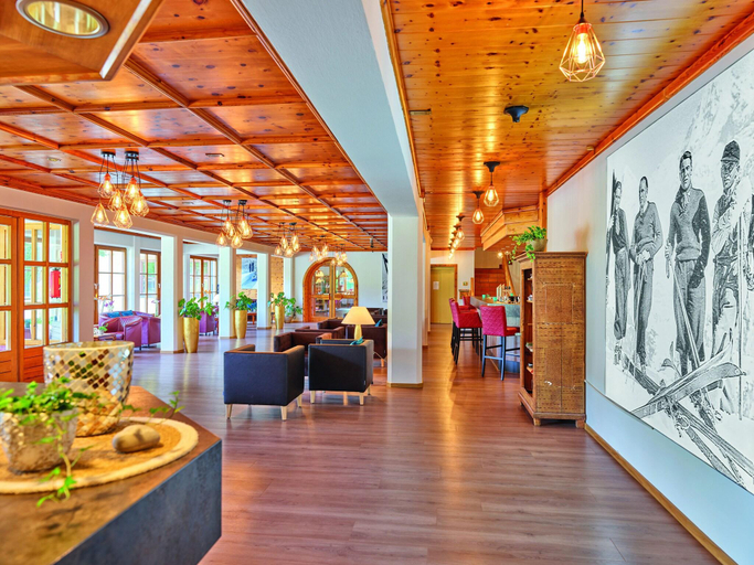 Public Area 3, Erlebnis Hotel Chiemgauer Hof, Traunstein