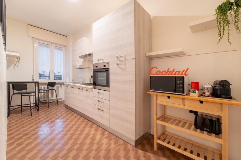 Room 4, Appartamento Gelso by Wonderful Italy, Como