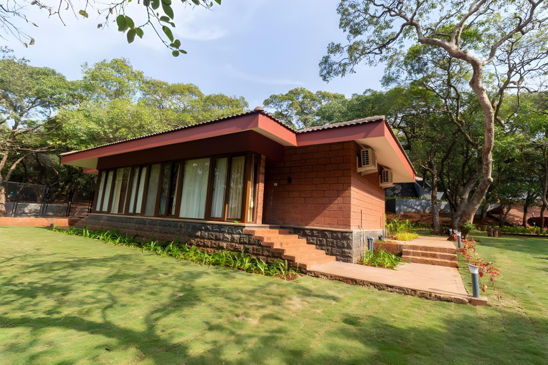 Exterior & Views 4, Hotel R R Heritage, Satara