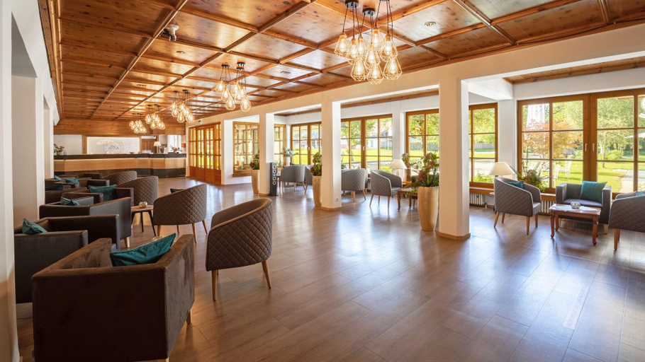 Public Area 3, Erlebnis Hotel Chiemgauer Hof, Traunstein