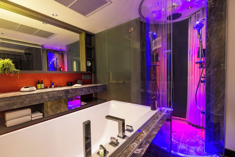 Bathroom 5, LiT BANGKOK Hotel, Pathum Wan