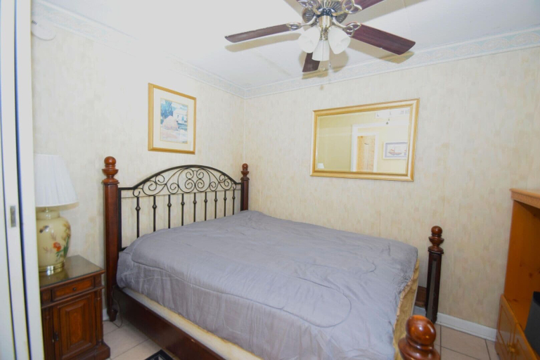 Bedroom 2, Sea Watch 1319, Worcester
