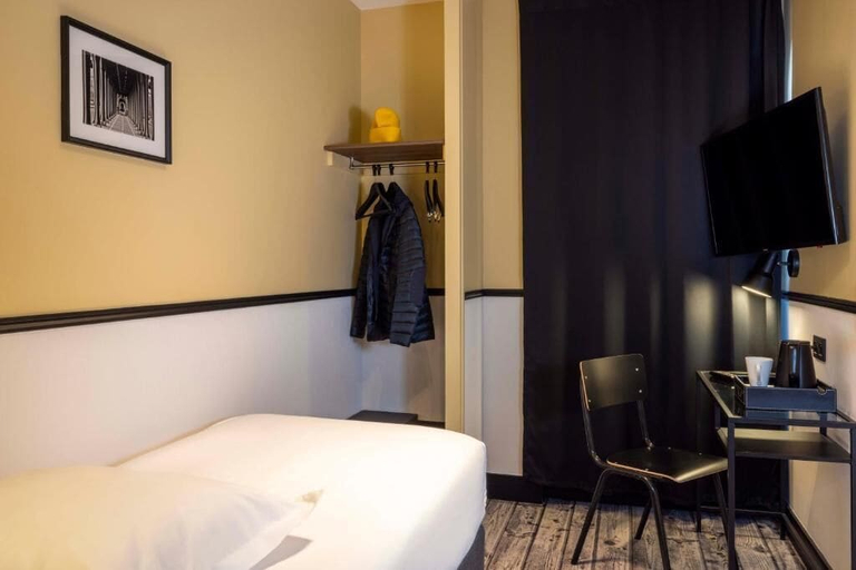 Bedroom 4, Hotel de l’Aqueduc, Paris