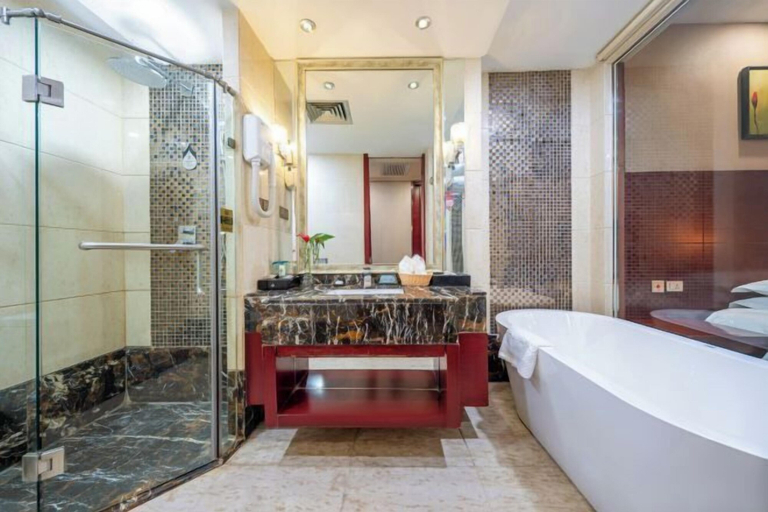 Bathroom 4, Haihua International Hotel, Shizuishan