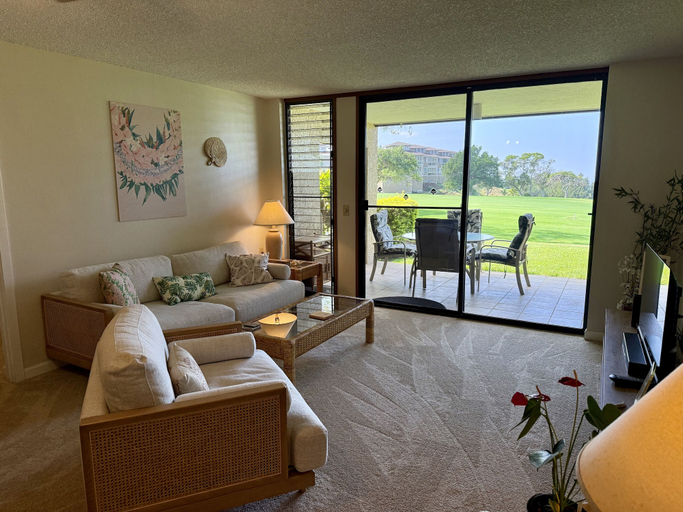 Living area 5, W Villas E104 2 Bedroom Condo, Hawaii