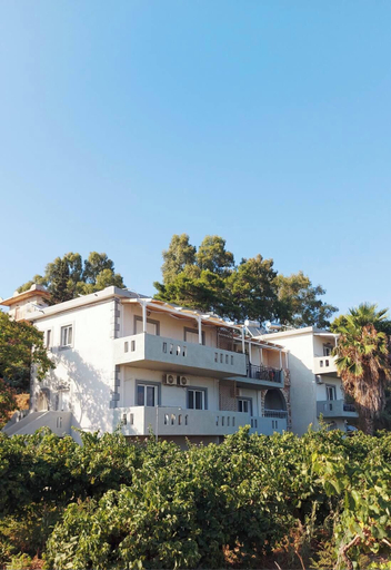 Room 2, Seaheaven House A4 - Beachfront Nest Memi Koroni, Peloponnese