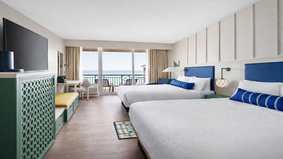 Bedroom 2, Palm & Tide Beachfront Hotel, a by the Sea Resorts, Bay