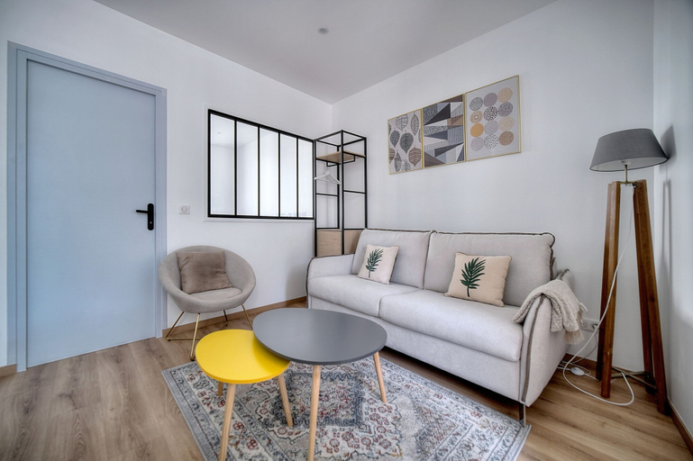 Room 5, Moderne 2 pi ces c ur du Quartier Suquet A1b261, Alpes-Maritimes