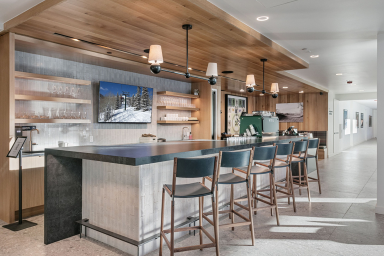 Bar (on property), Ski-in/ski-out Deer Valley Pool, Gym & Views 3 Bedroom Condo, Wasatch