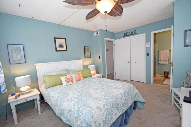 Room 2, Bridgepoint Ii 201a 2 Bedroom Condo, Worcester