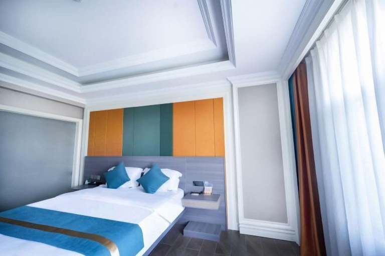Bedroom 3, Junyuan Hotel, Dehong Dai and Jingpo