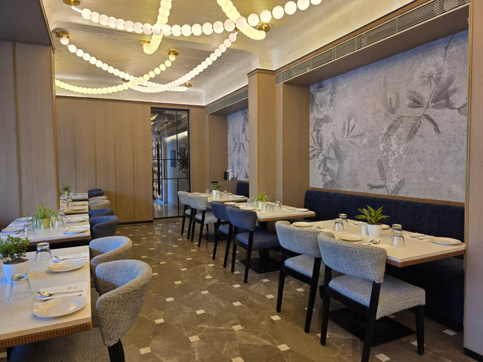 Food & Drinks 5, Dragonfly Hotel The Art Hotel, Mumbai Suburban