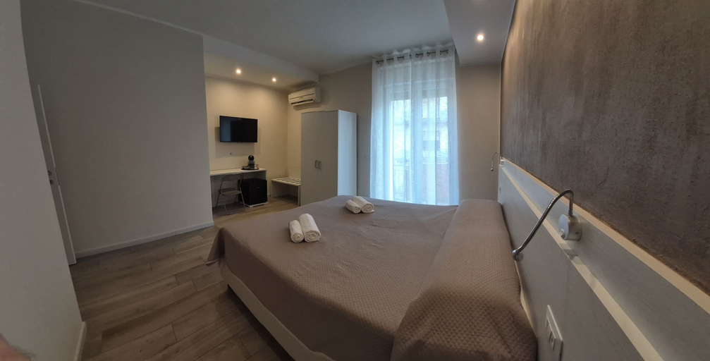 Bedroom 3, Seaside Holidays Guest House, Sassari