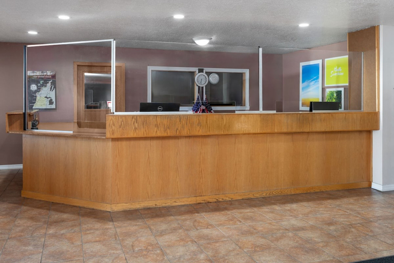 Public Area 2, Baymont by Wyndham Manistee, Manistee