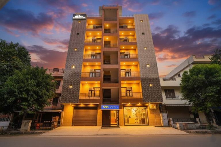 Exterior & Views 2, FabHotel ASP Royal Residency Inn, Delhi