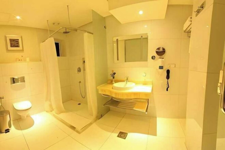Bathroom 5, Nuzul Al Dabab Hotel, Riyadh