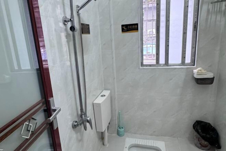 Bathroom 3, Yueting Nanshe Homestay, Shaoguan