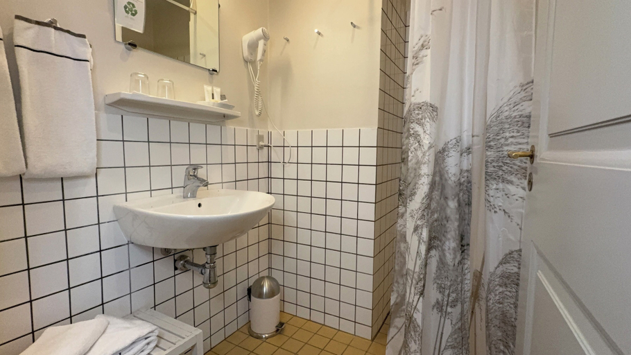 Bathroom 4, Brodremenighedens Hotel, BW Signature Collection, Kolding