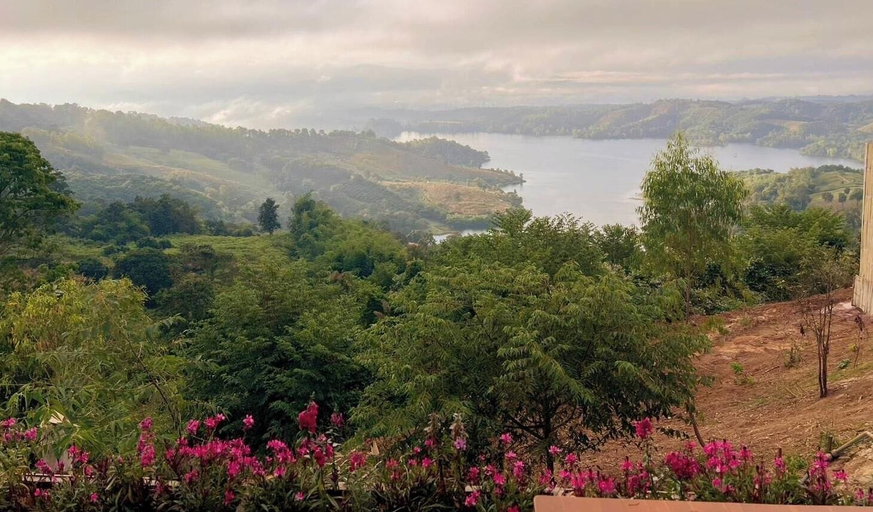 Miscellaneous 5, Le Doi Lakeview, Mae Suai