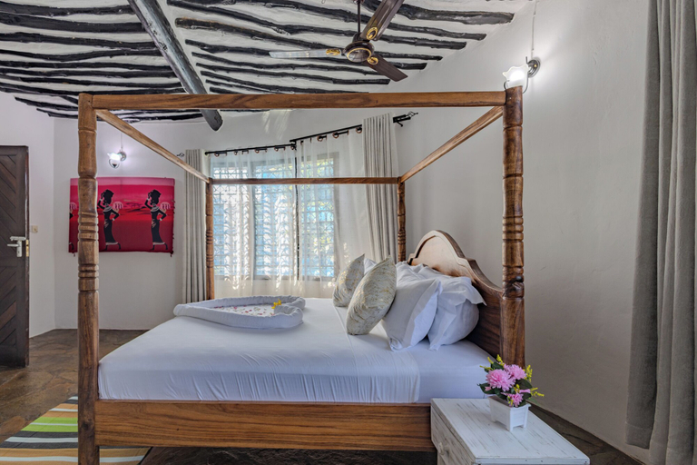 Room 3, AUREGI VILLAS, Msambweni