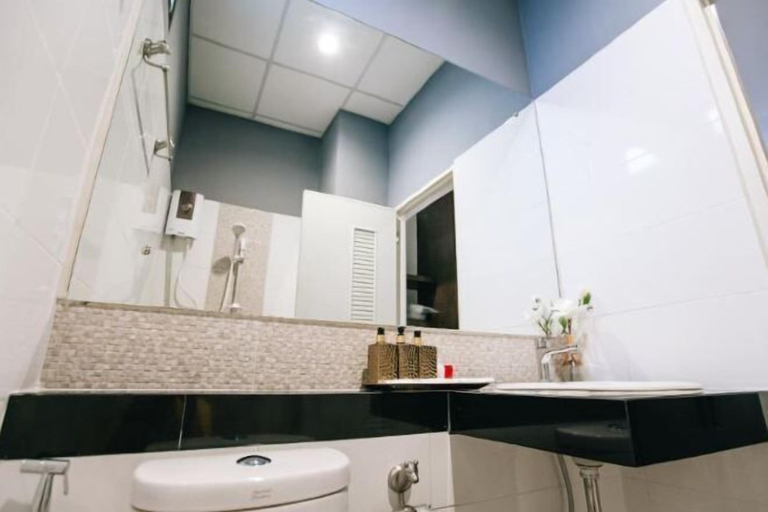 Bathroom 5, Smart Hotel, Khlong Sam Wa