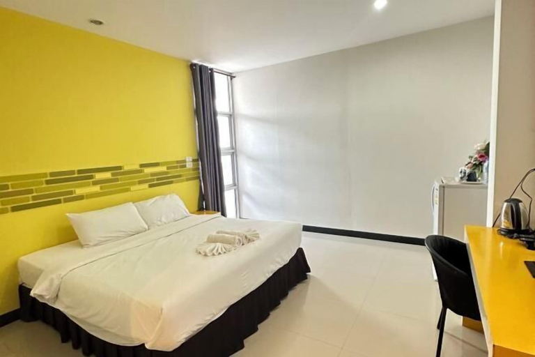 Bedroom 5, Big Elephant Hotel, Amphoe Muang Yasothon