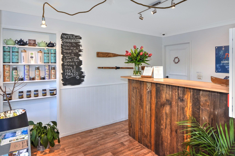 Public Area, Pleasant Way Motel, Shoalhaven - Pt A