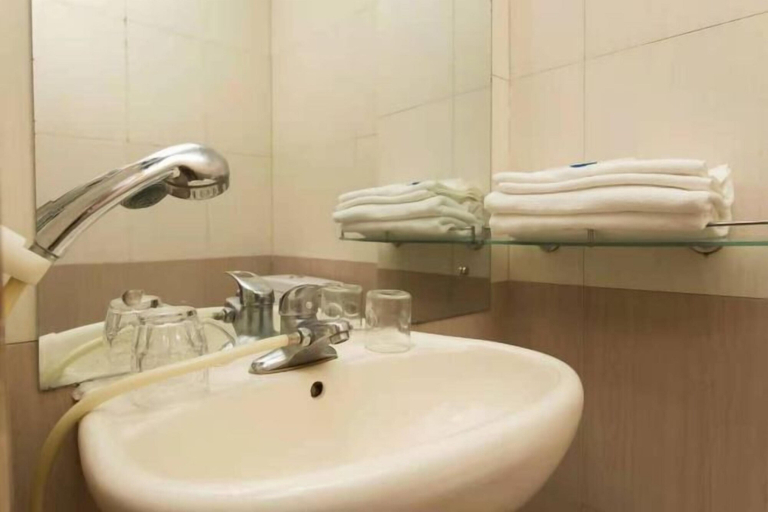 Bathroom 3, Xiaisi Lexiang Service Apartment (Dalian Xinghai Square), Dalian